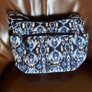 Vera Bradley Carson little hobo quilted Ikat  island design crossbody bag